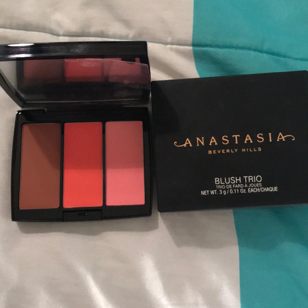 Anastasia cocktail party blush
